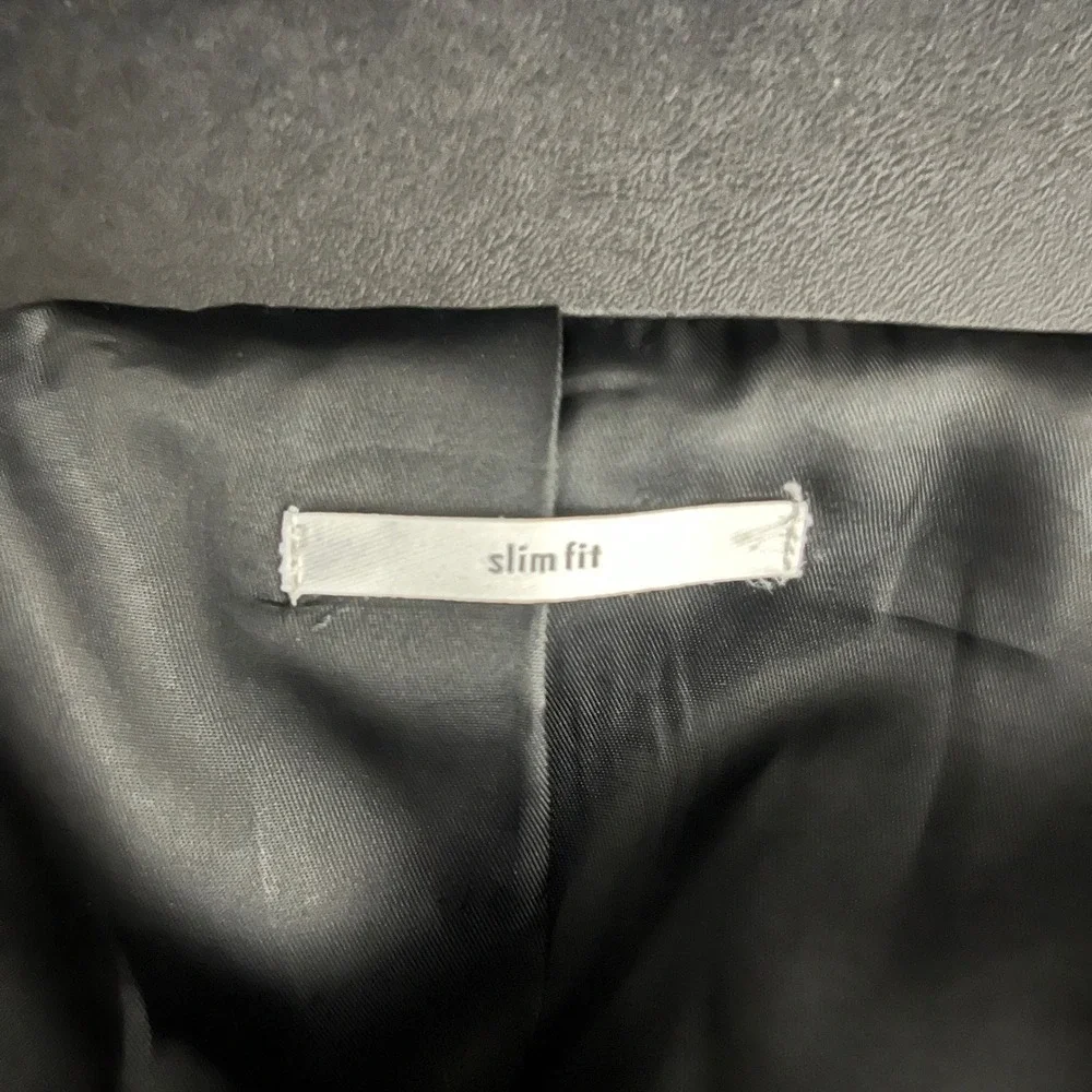 Calvin Klein Suit Mens Small 38R Small 36W Gray Solid Slim Fit Flat Front Notch